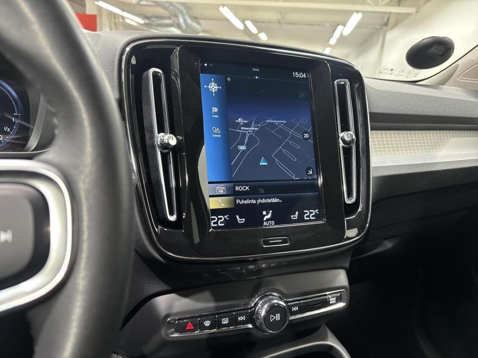 VOLVO XC40 2021