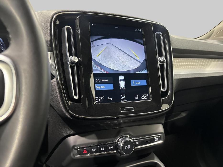 VOLVO XC40 2021