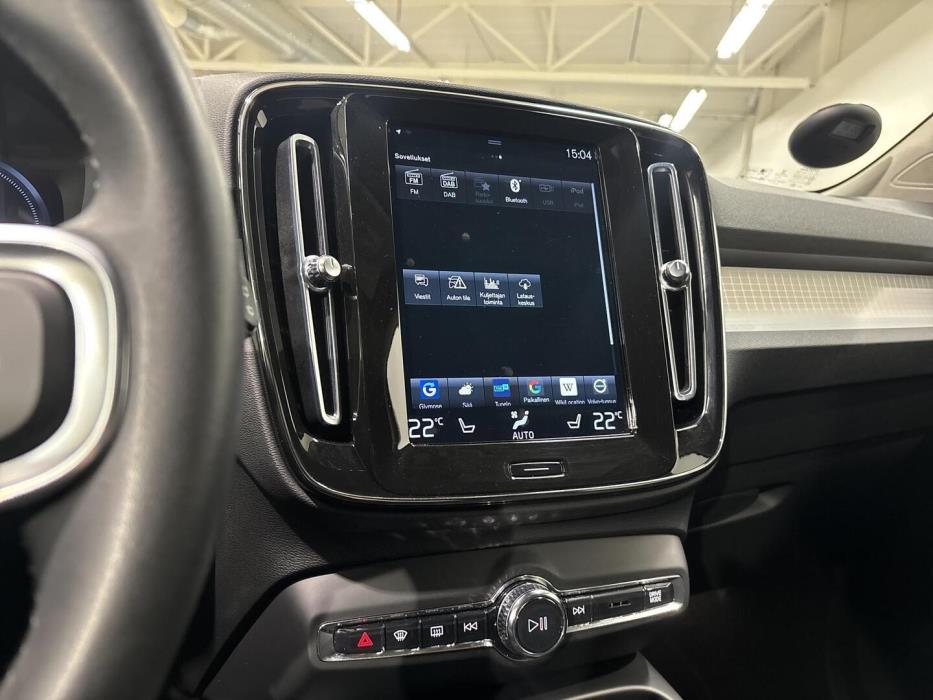 VOLVO XC40 2021
