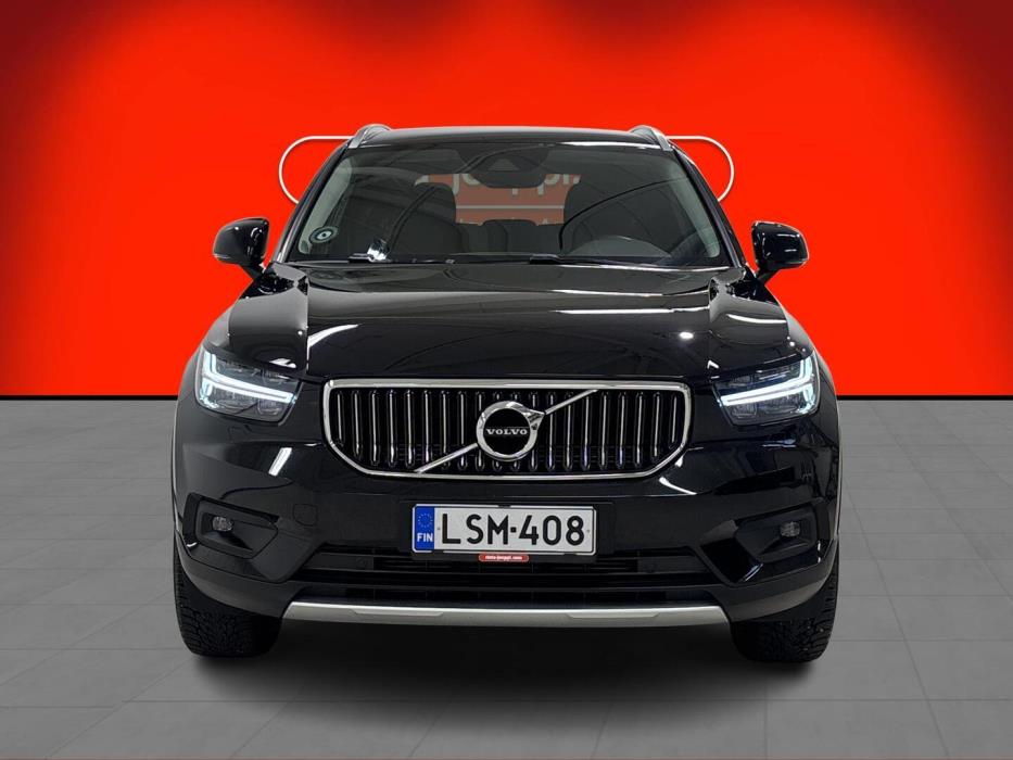 VOLVO XC40 2021