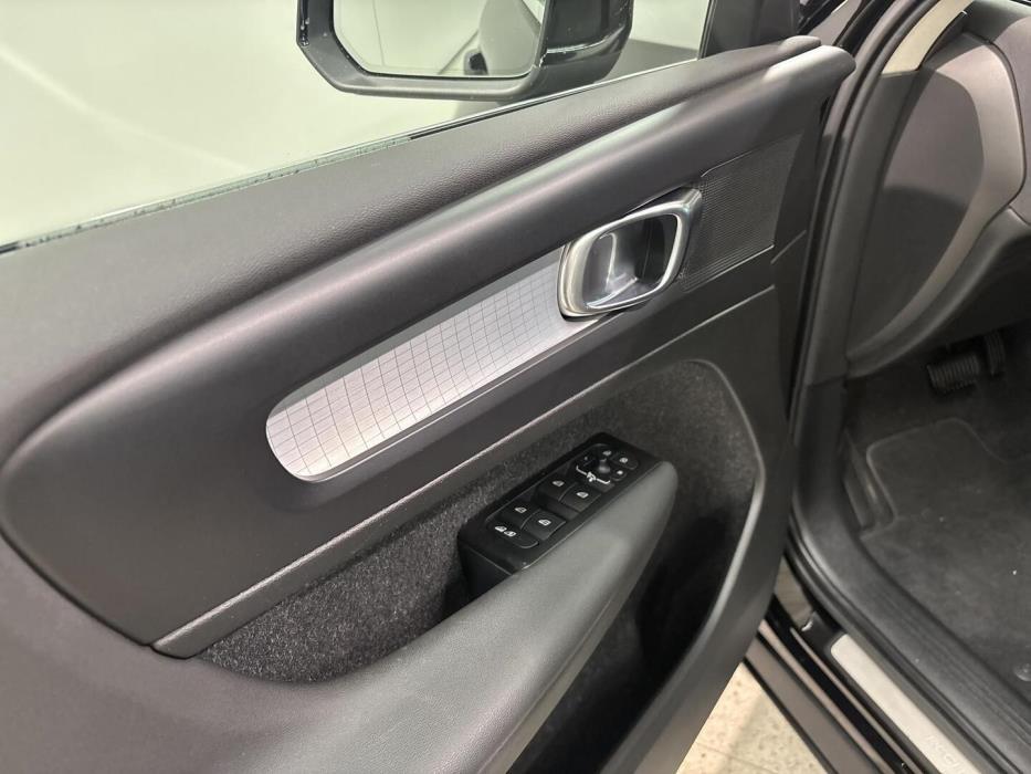 VOLVO XC40 2021
