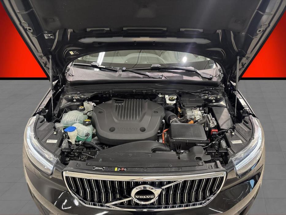 VOLVO XC40 2021