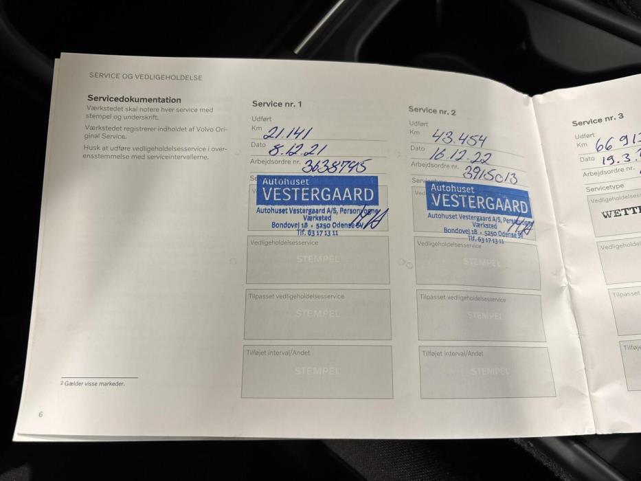 VOLVO XC40 2021
