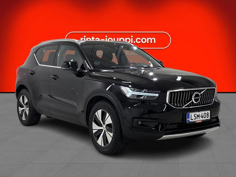 VOLVO XC40 2021