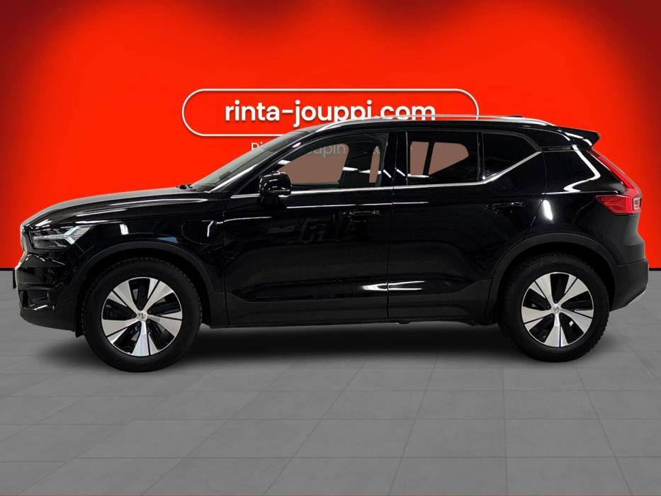 VOLVO XC40 2021