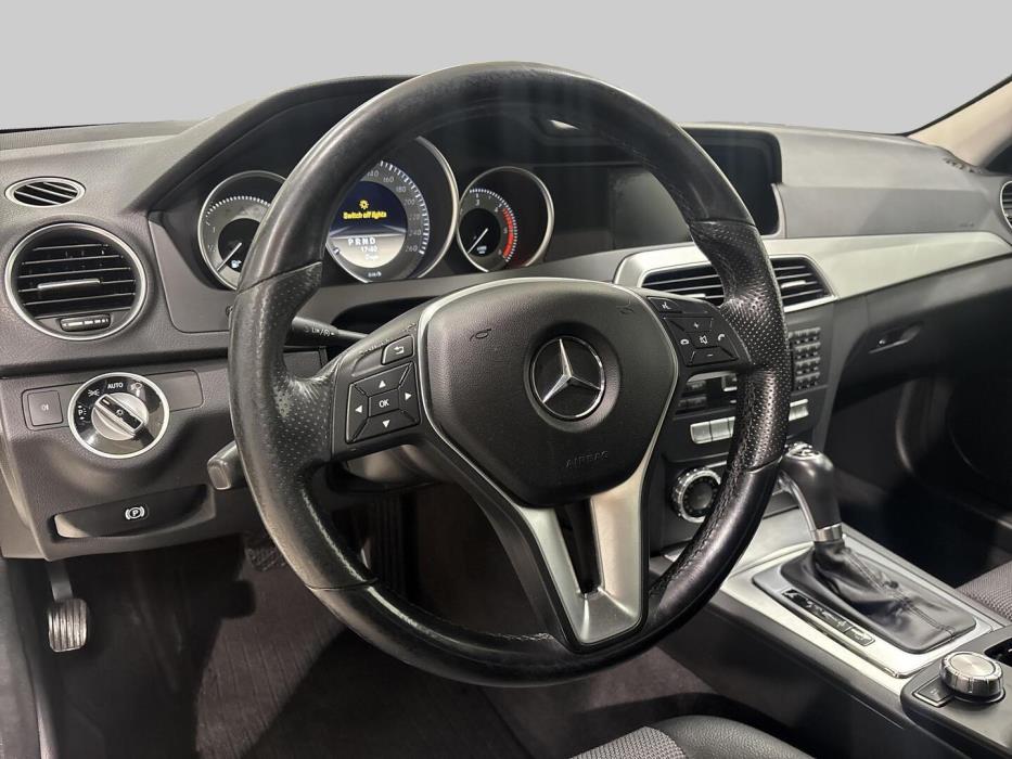 MERCEDES-BENZ C 2011