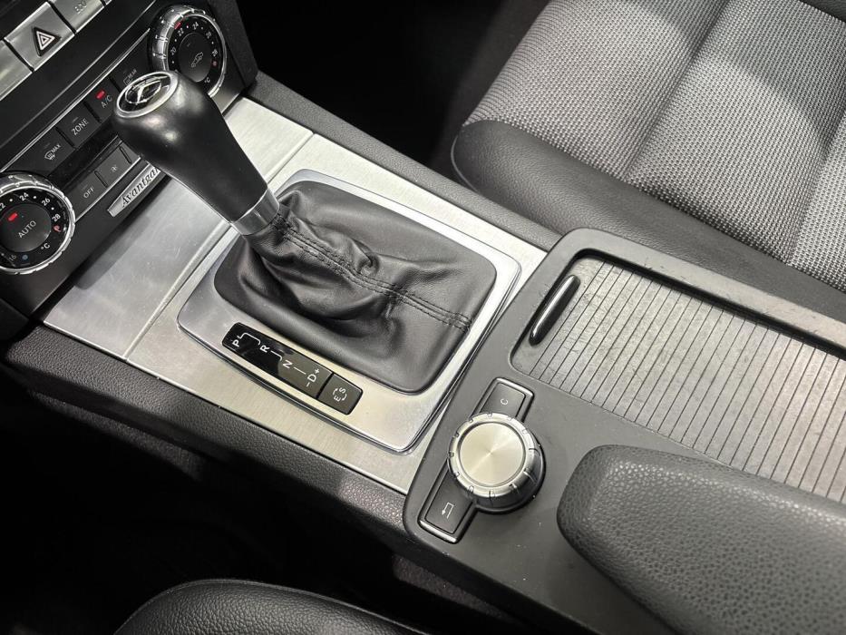 MERCEDES-BENZ C 2011