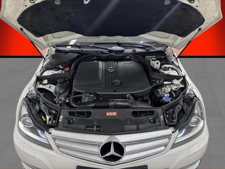 MERCEDES-BENZ C 2011