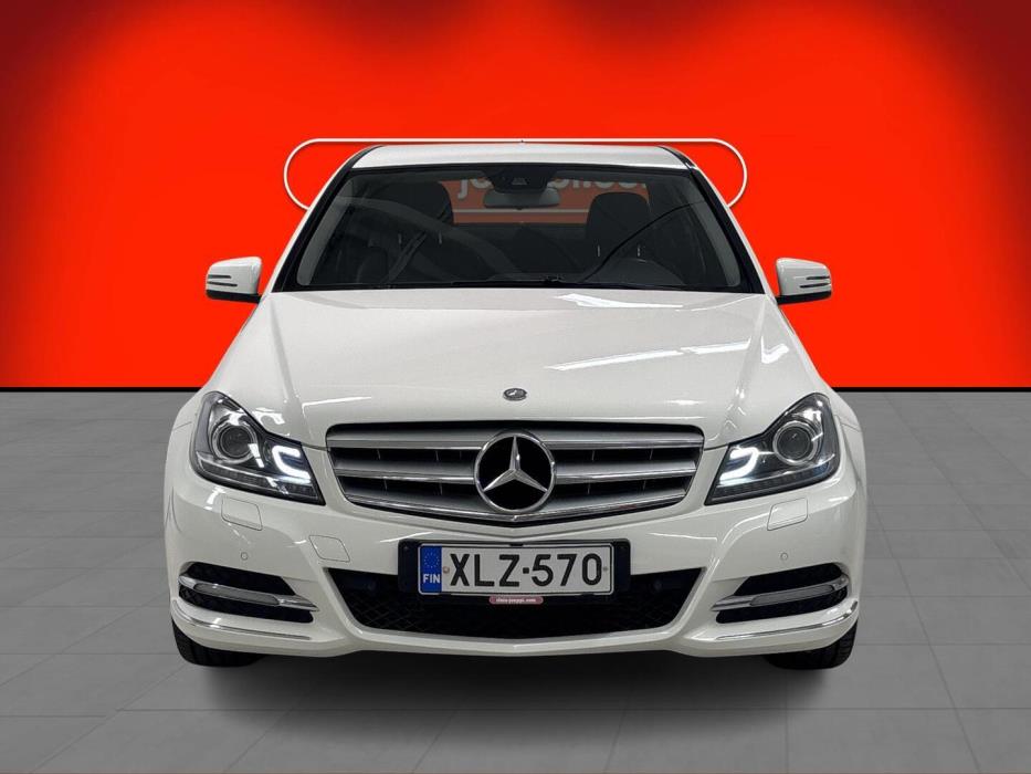 MERCEDES-BENZ C 2011