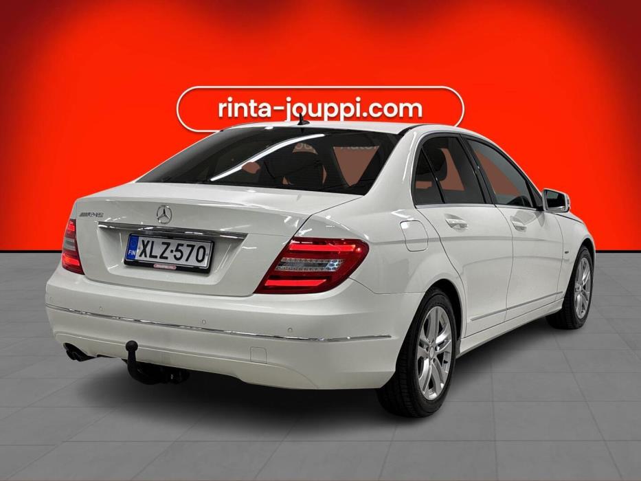 MERCEDES-BENZ C 2011