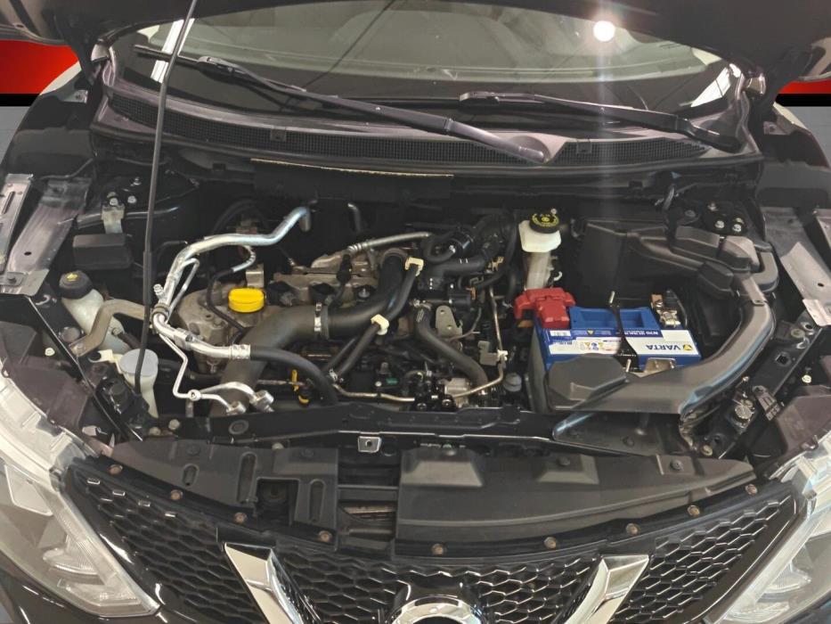 NISSAN Qashqai 2015