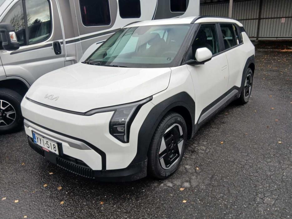 KIA EV3 2025