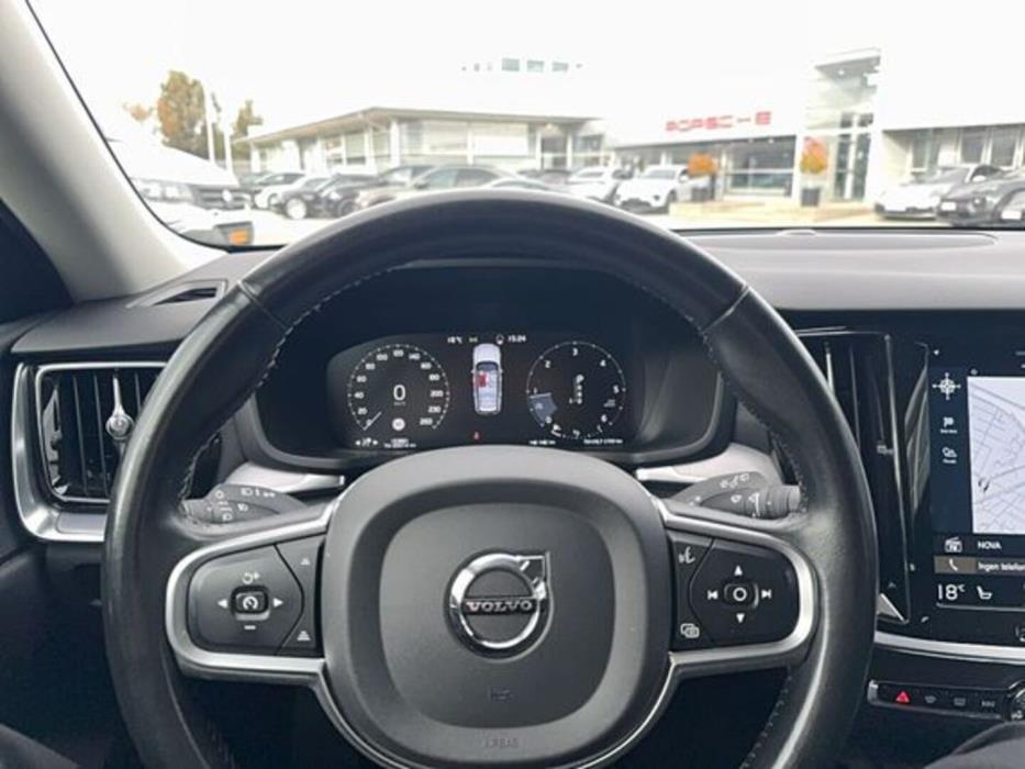 VOLVO V60 2019
