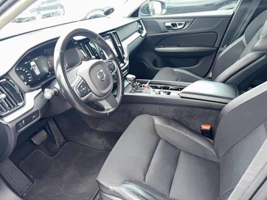 VOLVO V60 2019