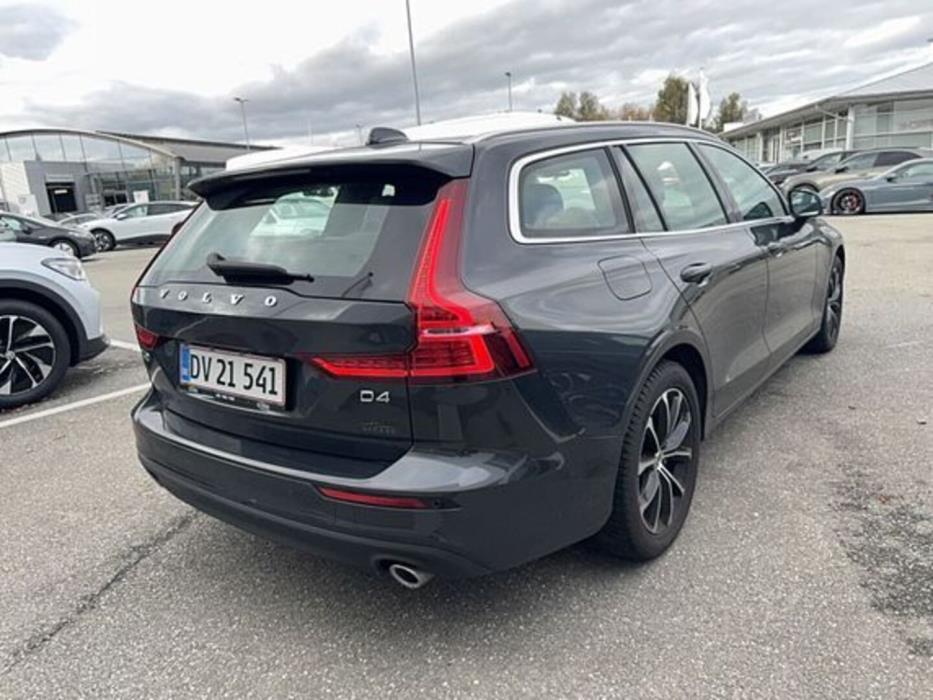 VOLVO V60 2019