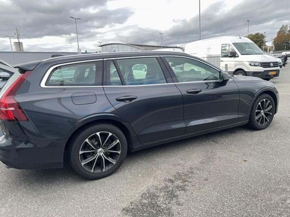 VOLVO V60 2019