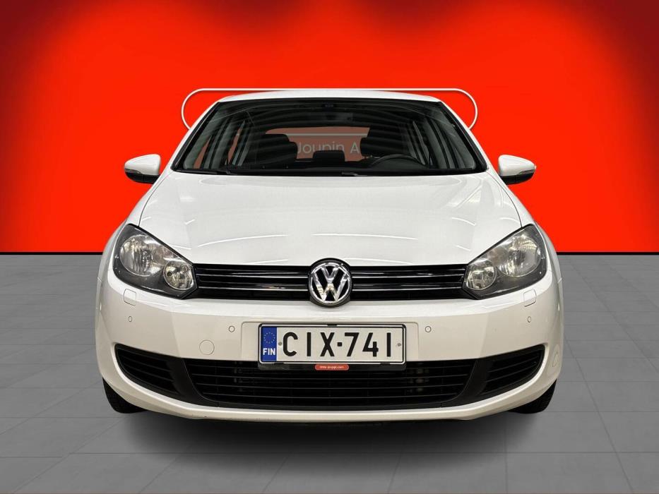 VOLKSWAGEN Golf 2012