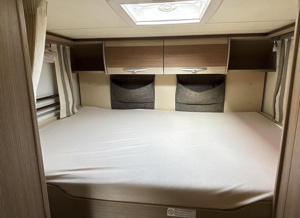 BÜRSTNER Nexxo T 715G 2013