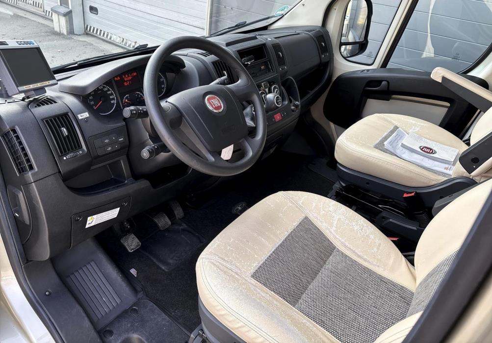 BÜRSTNER Nexxo T 715G 2013