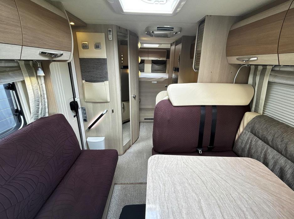 BÜRSTNER Nexxo T 715G 2013