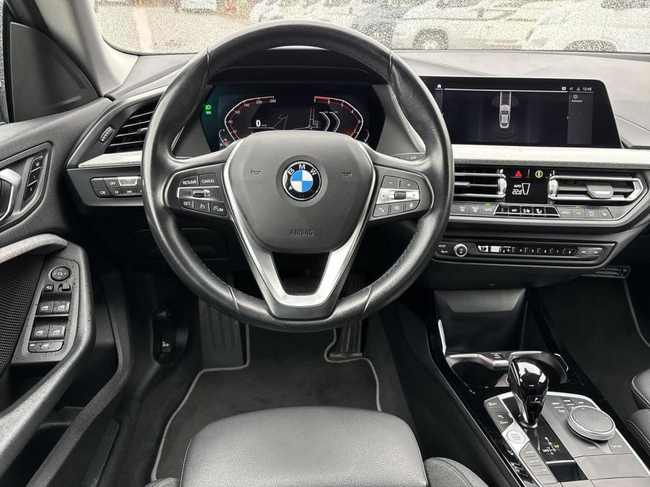 BMW 218 2022