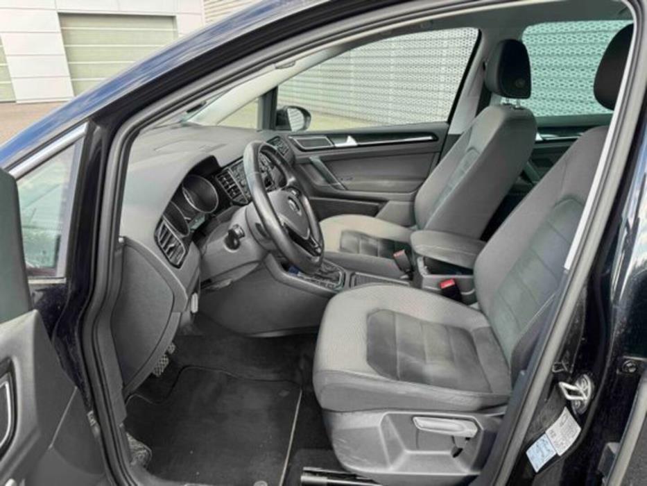 VOLKSWAGEN GOLF SPORTSVAN 2019