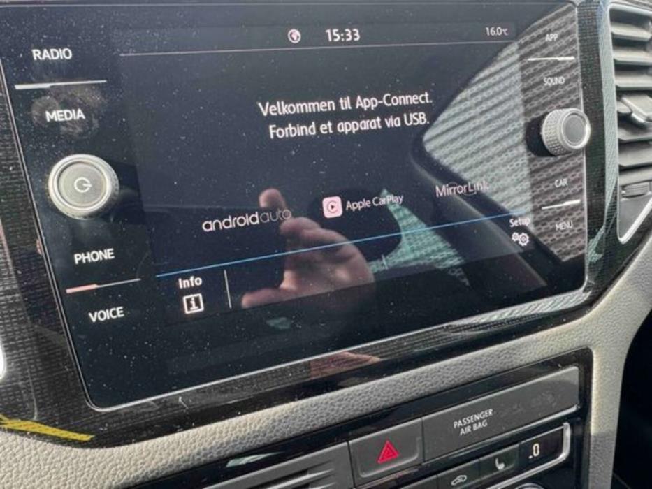 VOLKSWAGEN GOLF SPORTSVAN 2019