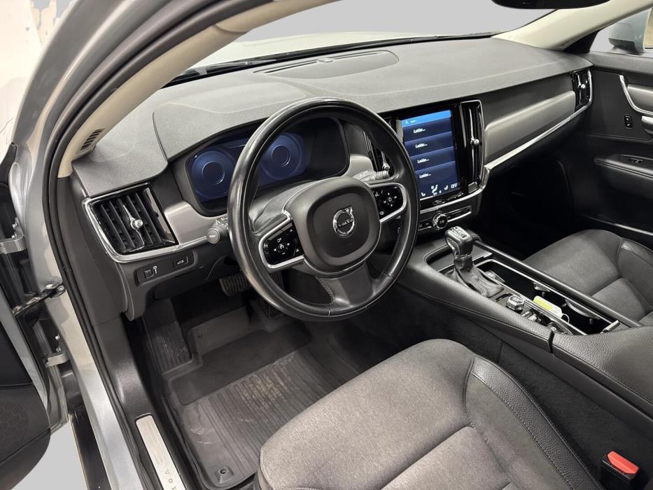 VOLVO V90 CROSS COUNTRY 2018