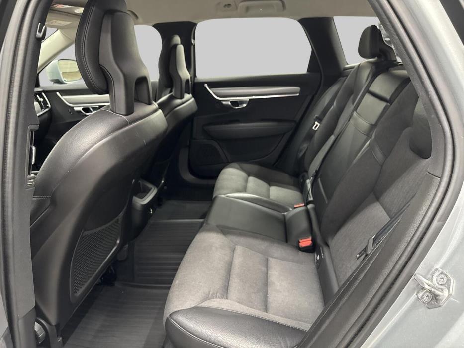 VOLVO V90 CROSS COUNTRY 2018