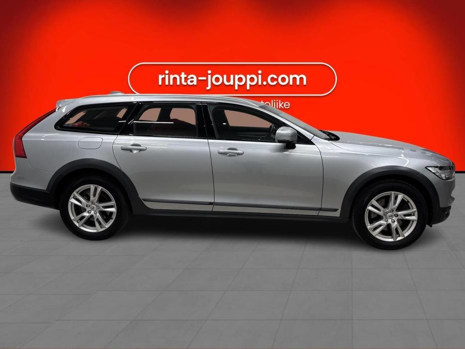 VOLVO V90 CROSS COUNTRY 2018