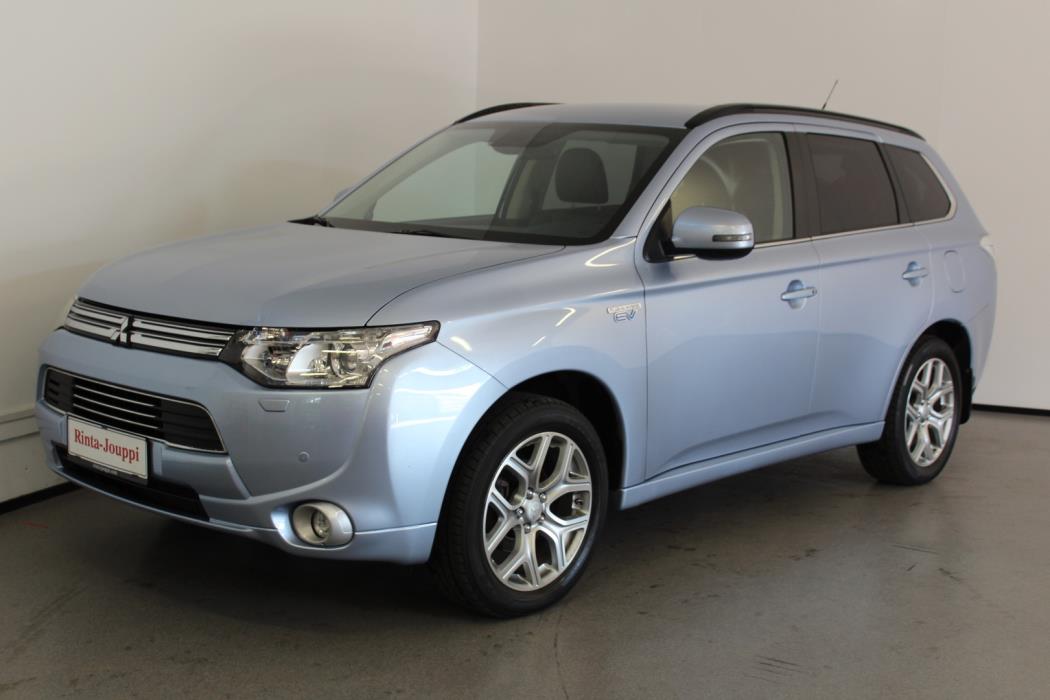 MITSUBISHI OUTLANDER PHEV 2015