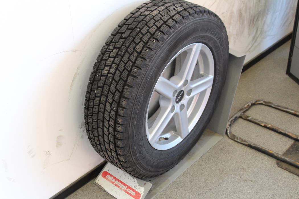 MITSUBISHI OUTLANDER PHEV 2015