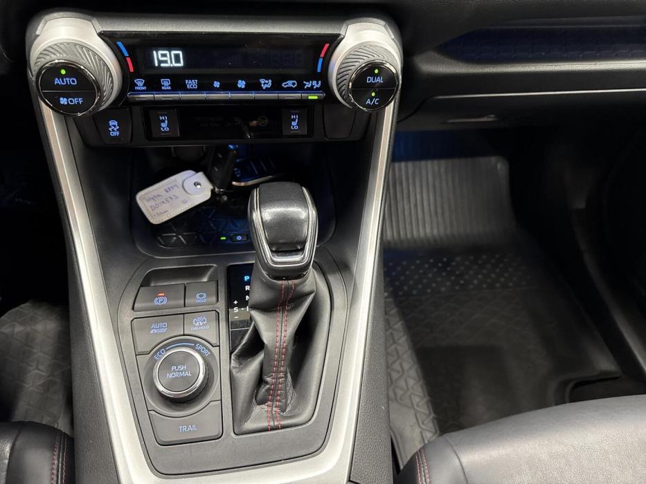 TOYOTA RAV4 PLUG-IN 2021