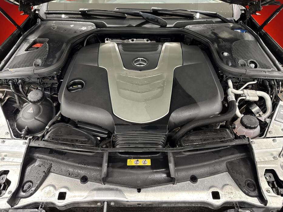 MERCEDES-BENZ E 2017