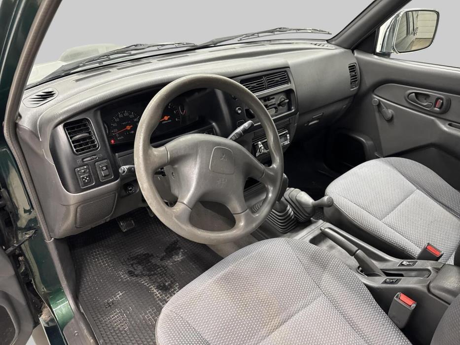 MITSUBISHI L200 2002