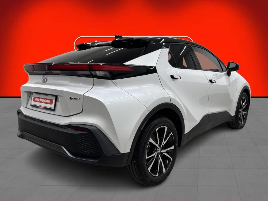 TOYOTA C-HR 2025
