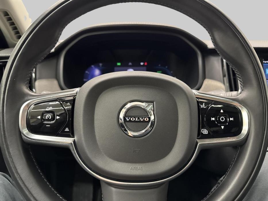 VOLVO S90 2022