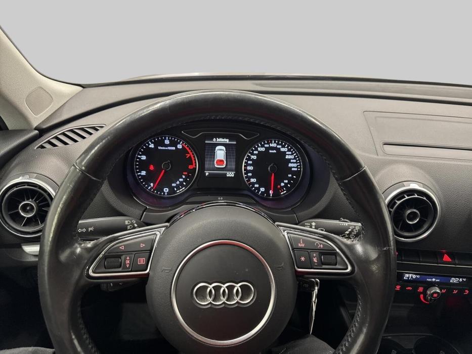 AUDI A3 2015
