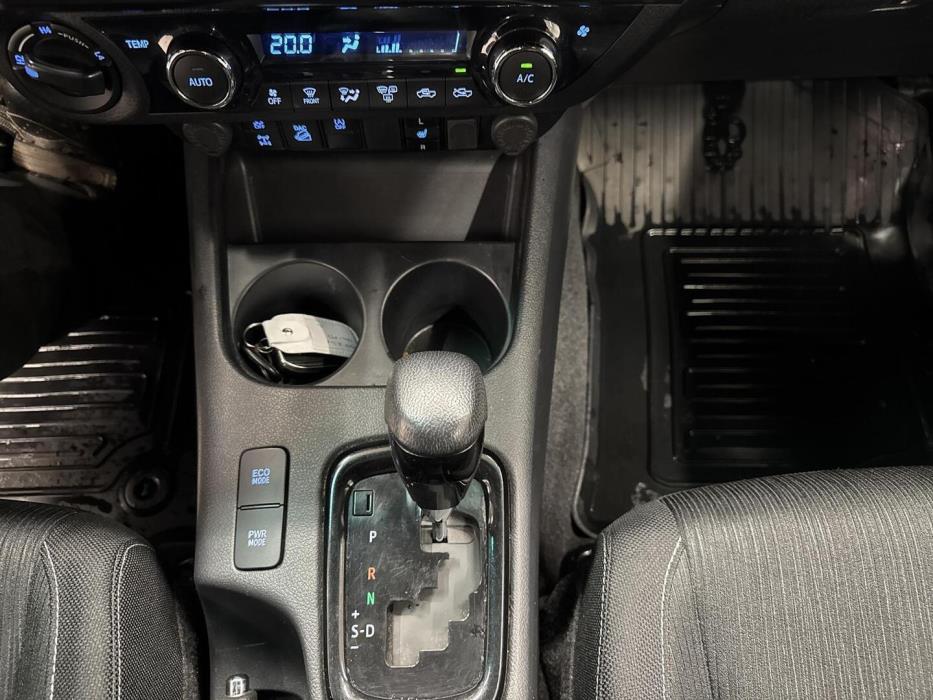 TOYOTA Hilux 2020