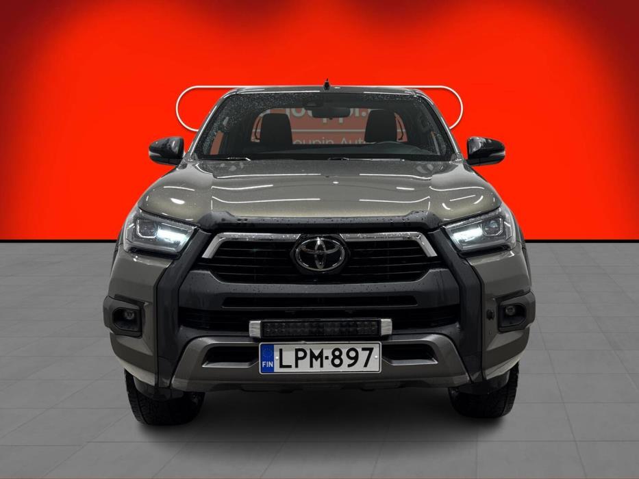 TOYOTA Hilux 2020