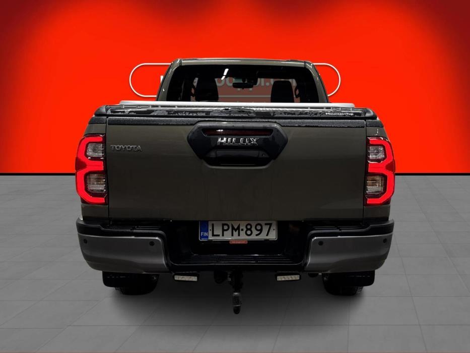 TOYOTA Hilux 2020