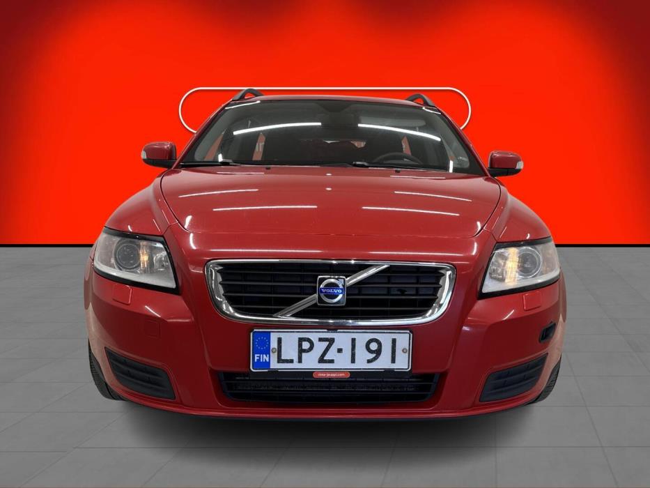 VOLVO V50 2009
