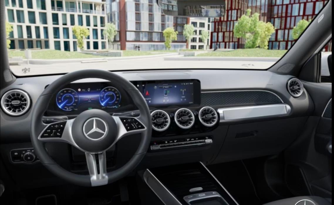 MERCEDES-BENZ EQB 2024