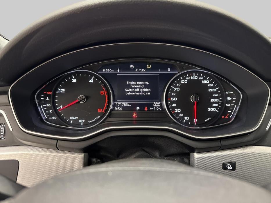 AUDI A4 2016