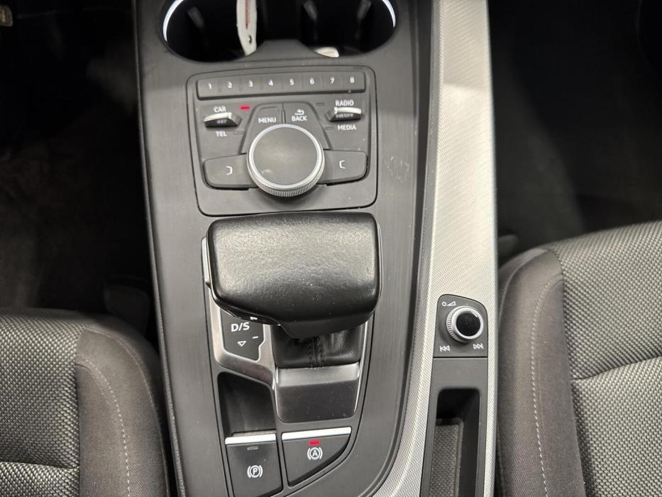 AUDI A4 2016