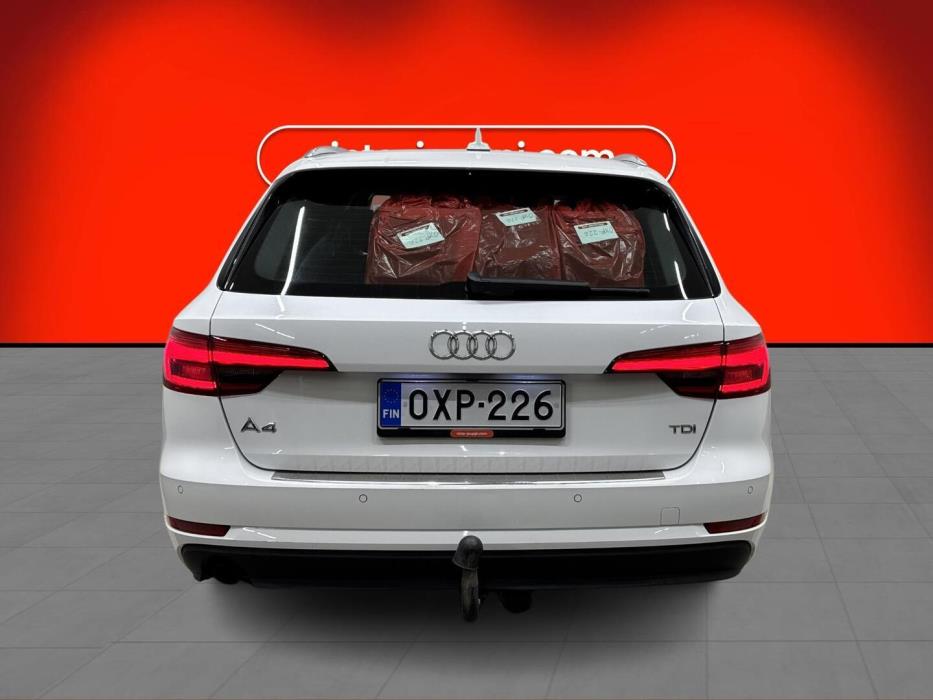 AUDI A4 2016