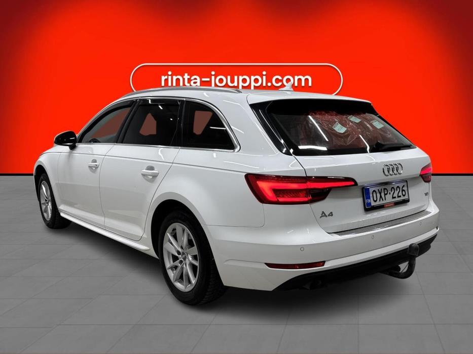 AUDI A4 2016