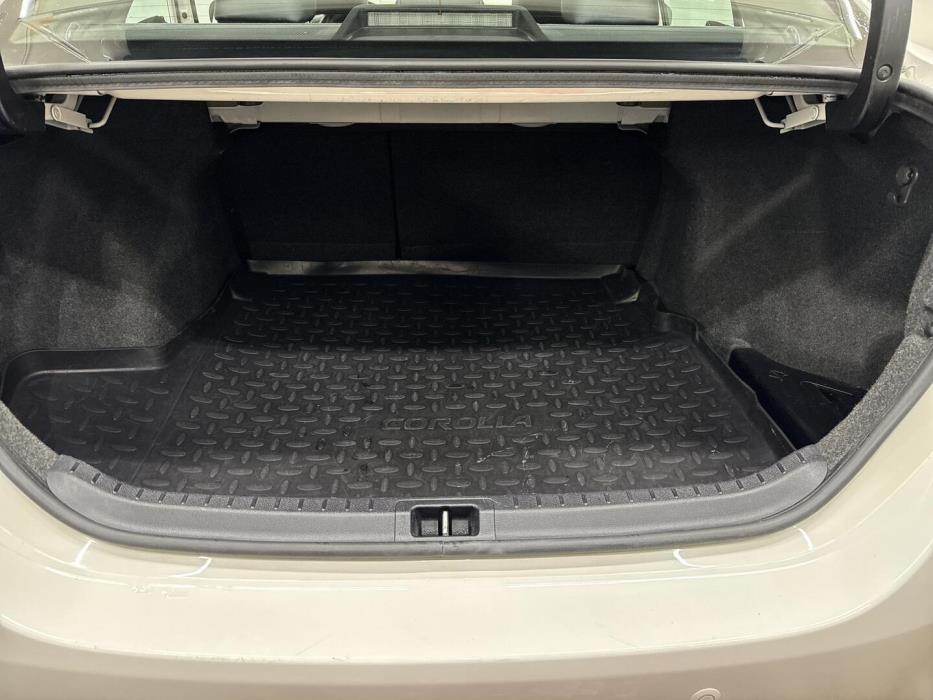 TOYOTA Corolla 2014