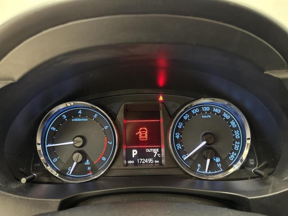 TOYOTA Corolla 2014