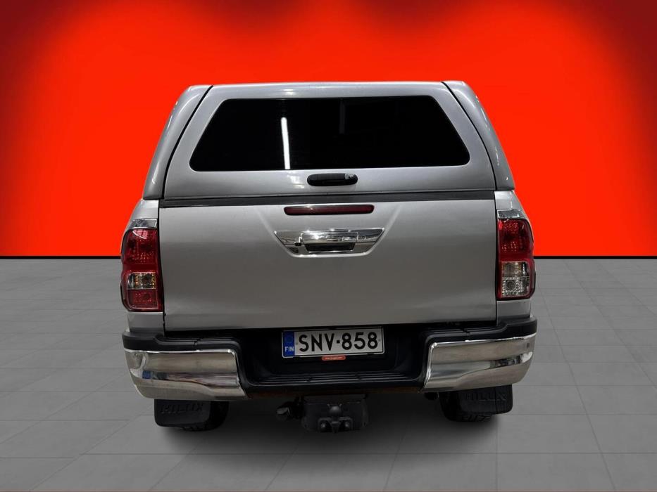 TOYOTA Hilux 2016